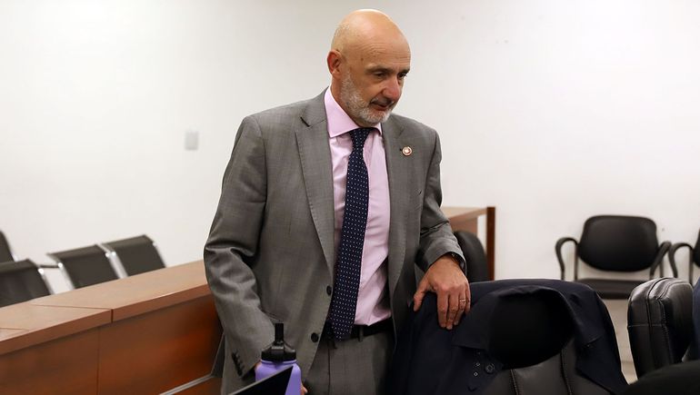 El fiscal Pablo Vignaroli interrogó a otra testigo que desmintió que haya escuchado sobre cómo se enteraron los jefes de Desarrollo Social sobre los allanamientos. El fiscal Pablo Vignaroli interrogó a otra testigo que desmintió que haya escuchado sobre cómo se enteraron los jefes de Desarrollo Social sobre los allanamientos.