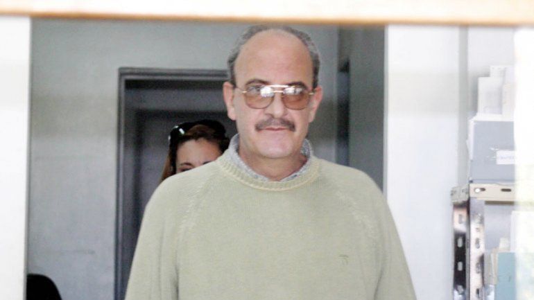 El ginecólogo Carlos Anzaldo está en prisión por abusar de adolescentes.