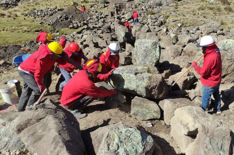 Un argentino restaura una represa prehispánica