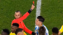 como quedo el jugador colombiano que recibio la patada de enzo fernandez