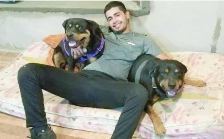 Jimi salía a los 12 años a robar con su mamá, que era mechera.
