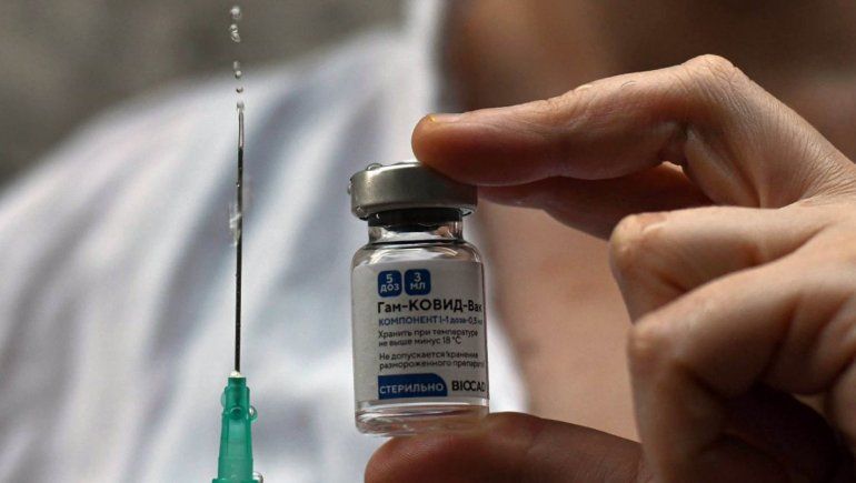 Bastaría una dosis para los que ya padecieron el coronavirus