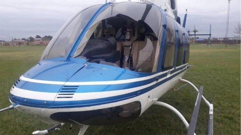 Helicóptero que transportaba a un gobernador impactó con un ave