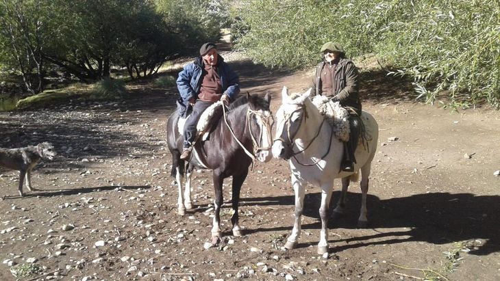 Raíces patagónicas: Tres generaciones dedicadas a la cría de Merino en el Espinazo del Zorro. Raíces patagónicas: Tres generaciones dedicadas a la cría de Merino en el Espinazo del Zorro.