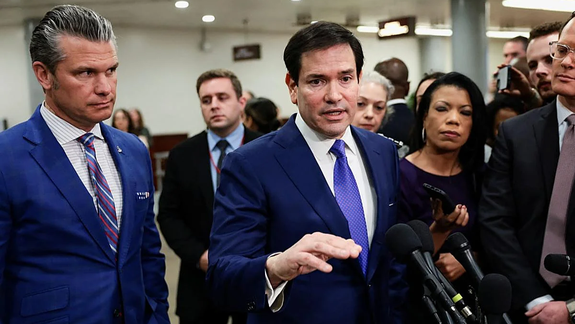 Estados Unidos presentó el plan de estabilización de Venezuela, con foco en el petróleo.