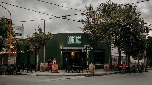 Llegó al Alto Valle el primer club del vino: Club Cortez