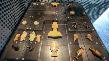 robo reliquias y las devolvio por estar malditas robo reliquias y las devolvio por estar malditas