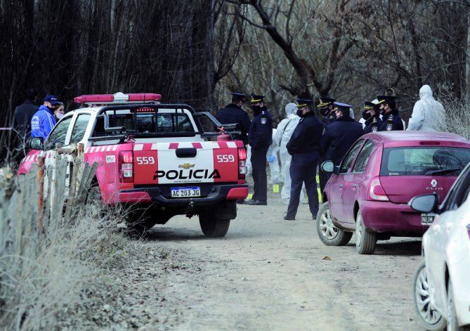 El cuerpo de María Marta fue encontrado dentro del canal de riego.