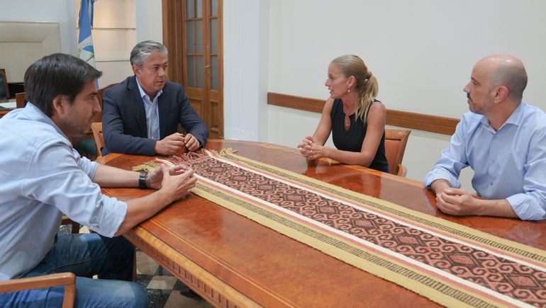 Ante la temporada de incendios, la Provincia reforzó el soporte aéreo