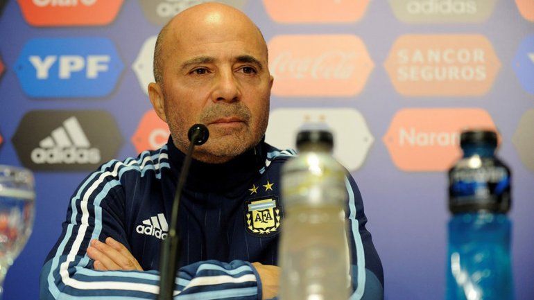 El DT desde hoy comenzará a ver jugadores del fútbol local.&nbsp;