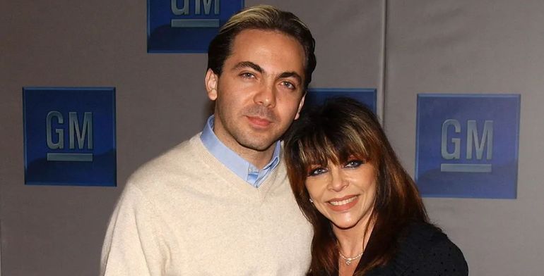 Quién es la mujer que compartieron de manera romántica Verónica y Cristian Castro
