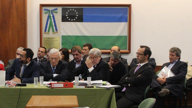 Condenaron a 7 ex ministros por malversación de fondos públicos en la era Saiz