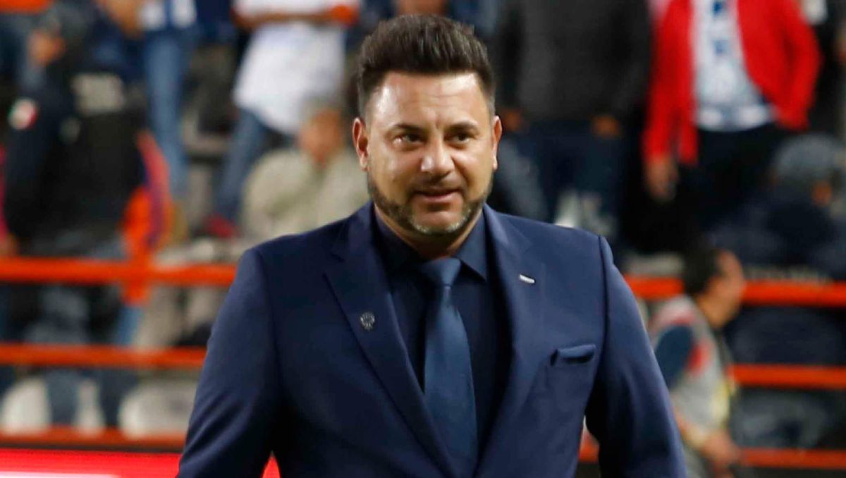 La dura crítica del Turco Mohamed al paso de Tévez en Independiente