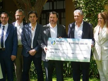 empresas neuquinas aportaron 560 millones de pesos para las becas gregorio alvarez