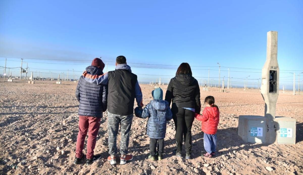 Nace otro barrio en Neuquén: Gaido entregó 240 lotes más