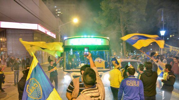 Fue apuñalado durante el festejo del bicampeonato