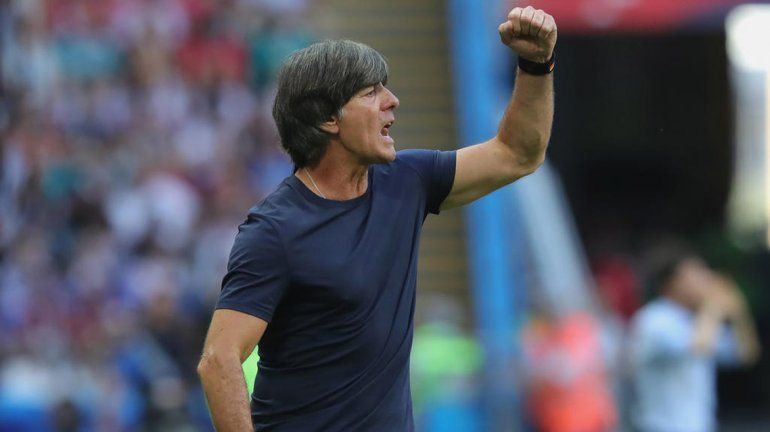 Löw continuará al frente de la alicaída Selección de Alemania