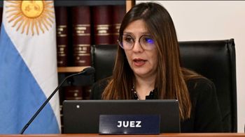 La jueza María Laura Martini en su momento fue cuestionada desde el Ejecutivo y la Legislatura provincial por un fallo vinculado al incendio de la Casa de Chubut. 