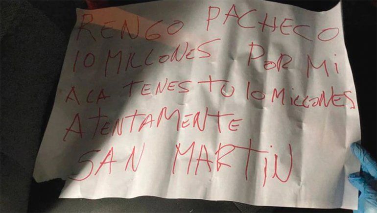 Asesinaron a un policía y encontraron un mensaje mafioso junto a su cuerpo