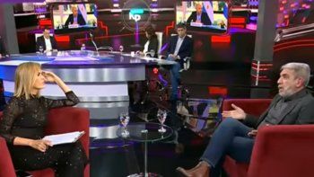 Viviana Canosa entrevistó a Aníbal Fernández. Viviana Canosa entrevistó a Aníbal Fernández.