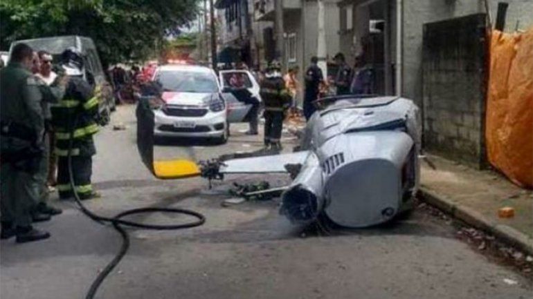 Murió aplastado por un helicóptero cuando caminaba por el barrio