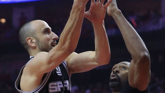 Emanuel Ginóbili no anotó en el tercer juego.