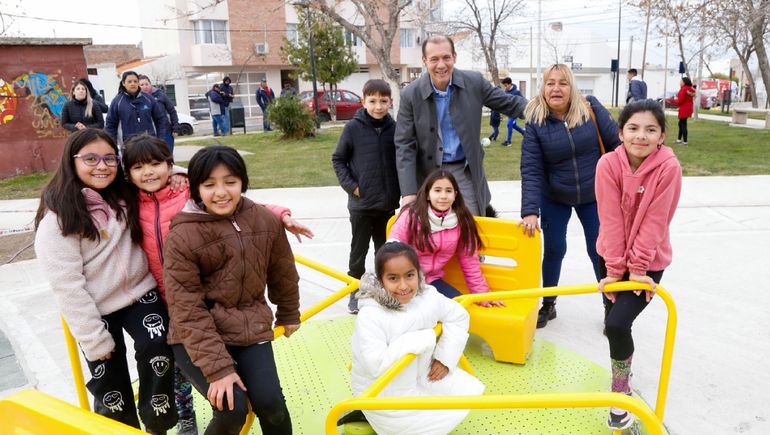 Reinauguraron la plaza Milton Aguilar en el barrio Provincias Unidas