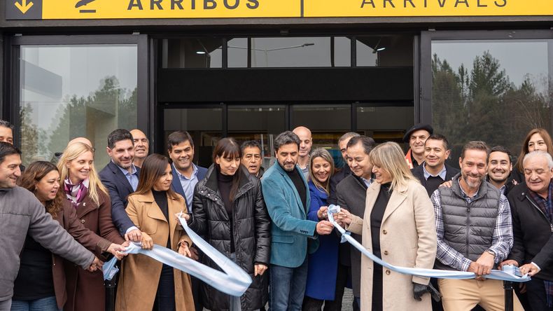 Inauguraron las obras de ampliación del Aeropuerto Chapelco. | LM Neuquen Inauguraron las obras de ampliación del Aeropuerto Chapelco.