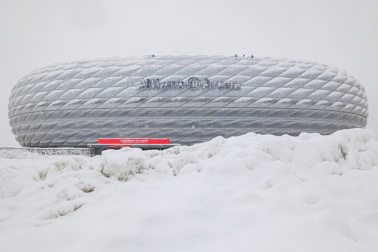 El ingreso al estadio Allianz Arena. El ingreso al estadio Allianz Arena.