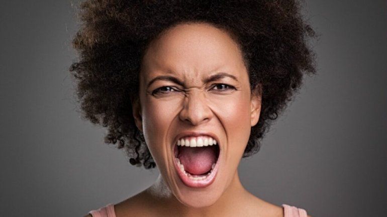 Soñar que no puedes gritar: mirá los diferentes significados