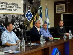 rolando figueroa: cuando asumimos, el 110% de las regalias de vaca muerta se usaba para pagar sueldos