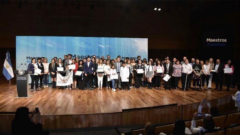 Premiaron a docentes de Cutral Co en los Maestros Argentinos 2018
