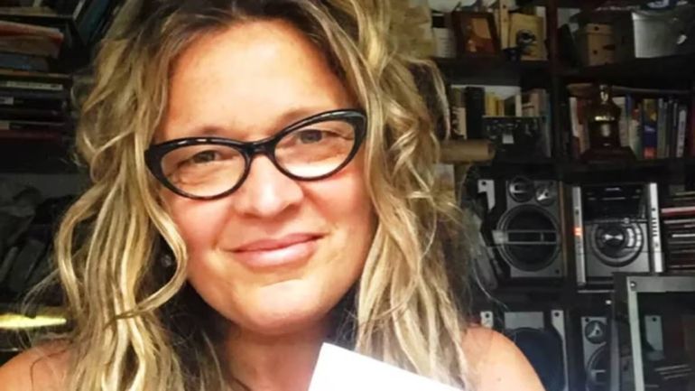 La periodista fue ingresada al Instituto del Quemadoluego de haber sufrido un accidente doméstico. Habría arrojado alcohol sobre un brasero y se quemó más del 50% del cuerpo.