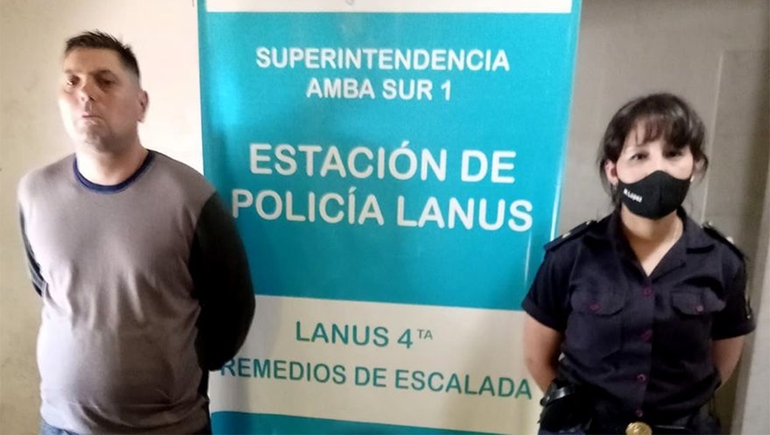 Un hombre baleó a un joven que fue a buscar una pelota a su casa