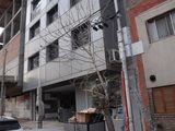 Así no se puede vivir: bronca y malestar en un edificio del centro de Neuquén que no tiene luz