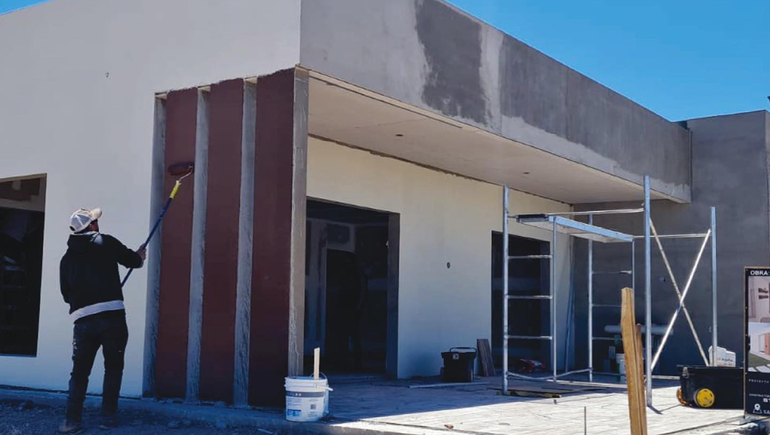 Una empresa constructora deberá indemnizar a su cliente con más de $26 millones por incumplir el contrato.