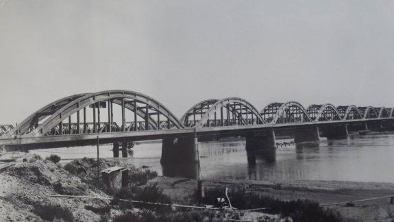 El puente carretero que une Neuquén y Cipolletti: hito del Valle