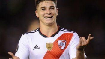 julian alvarez: superheroe de river contra ldu quito julian alvarez: superheroe de river contra ldu quito