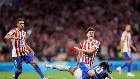 Julián Álvarez anotó un gol en la semi de Champions pero salió lesionado