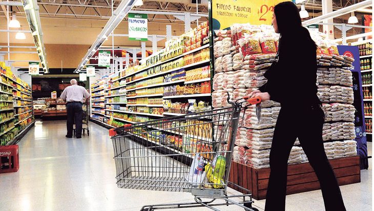 “En Argentina, el dólar está planchado y los precios se duplicaron “En Argentina, el dólar está planchado y los precios se duplicaron