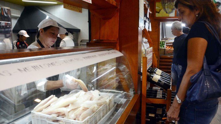 Las pescaderías de la ciudad ya notan un movimiento mayor