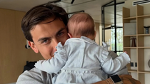 El dormitorio de Gia, la hija de Paulo Dybala y Oriana Sabatini El dormitorio de Gia, la hija de Paulo Dybala y Oriana Sabatini
