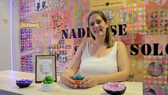 Produce velas de soja y las vende en Neuquén con una novedosa propuesta