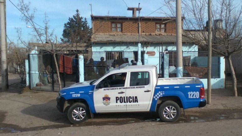 Desbarataron dos kiosco de droga en Gran Neuquén Norte.