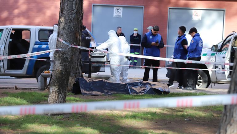 Un hombre en situación de calle murió en plena Avenida Argentina