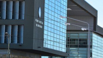 acusaron al hombre que apunalo al hijo del intendente moenne