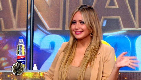 Karina blanqueó que se está conociendo con un cantante