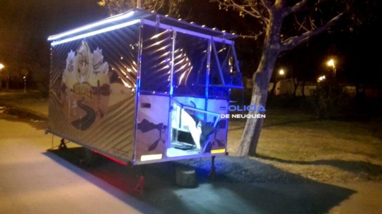 Ni los carritos de comida se salvan de los robos en Plottier