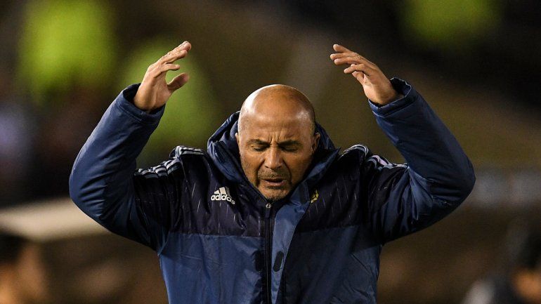 Sampaoli se mostró &nbsp;contrariado en gran parte del partido. Su segundo como DT oficial.&nbsp;
