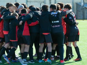 Futbolistas juveniles de Newells Old Boys de El Calafate, Santa Cruz. Futbolistas juveniles de Newells Old Boys de El Calafate, Santa Cruz.